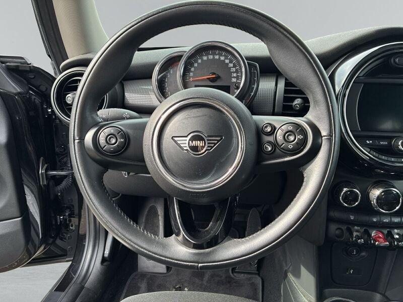 Originalaufnahme des Fahrzeugs Originalaufnahme des Fahrzeugs