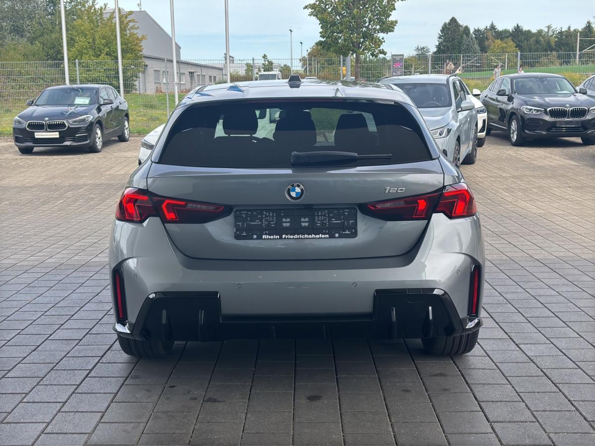 Originalaufnahme des Fahrzeugs Originalaufnahme des Fahrzeugs