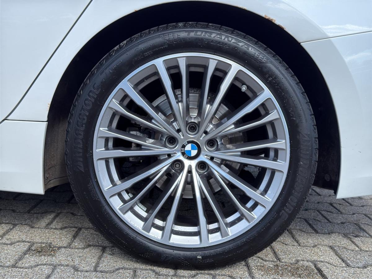 Originalaufnahme des Fahrzeugs
