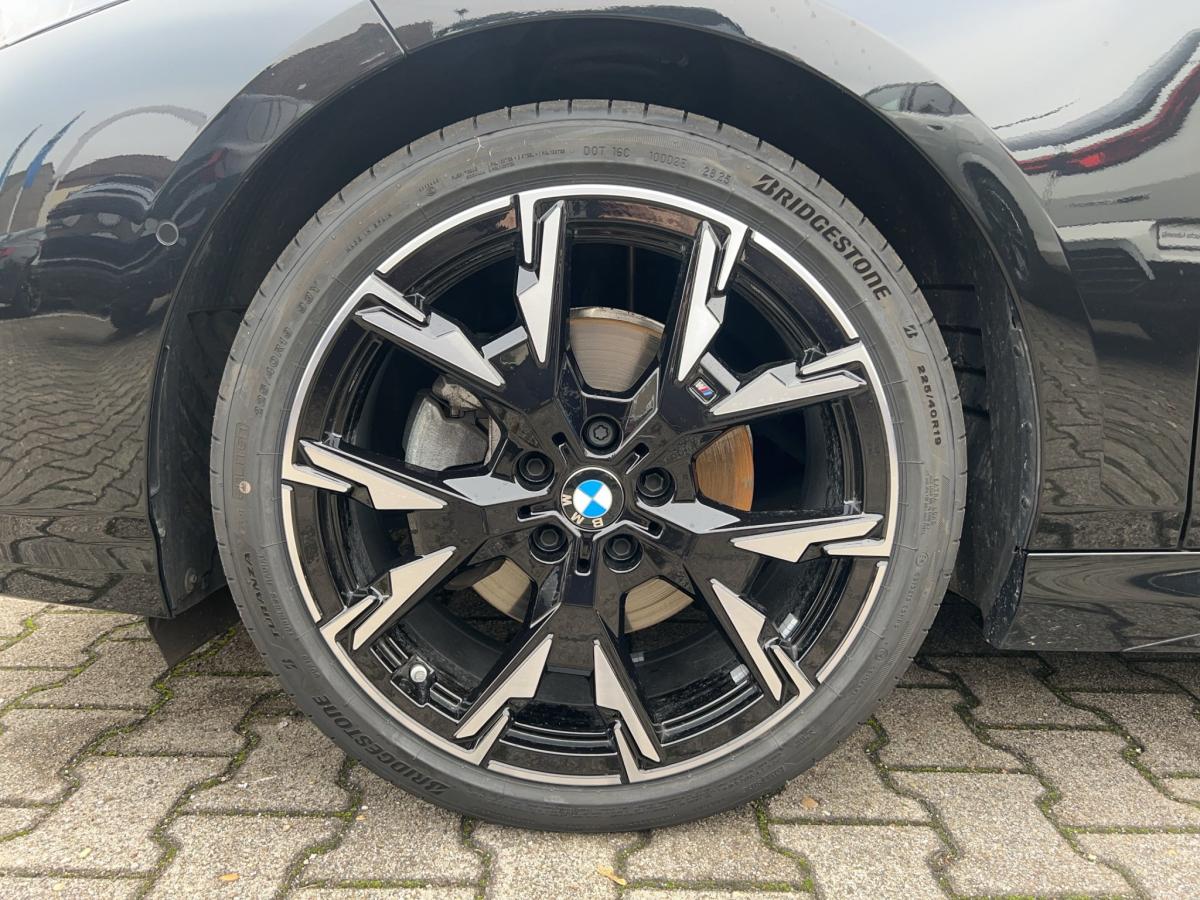 Originalaufnahme des Fahrzeugs