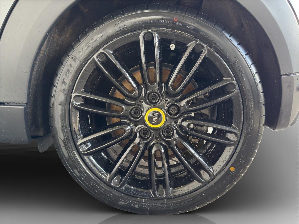 Originalaufnahme des Fahrzeugs