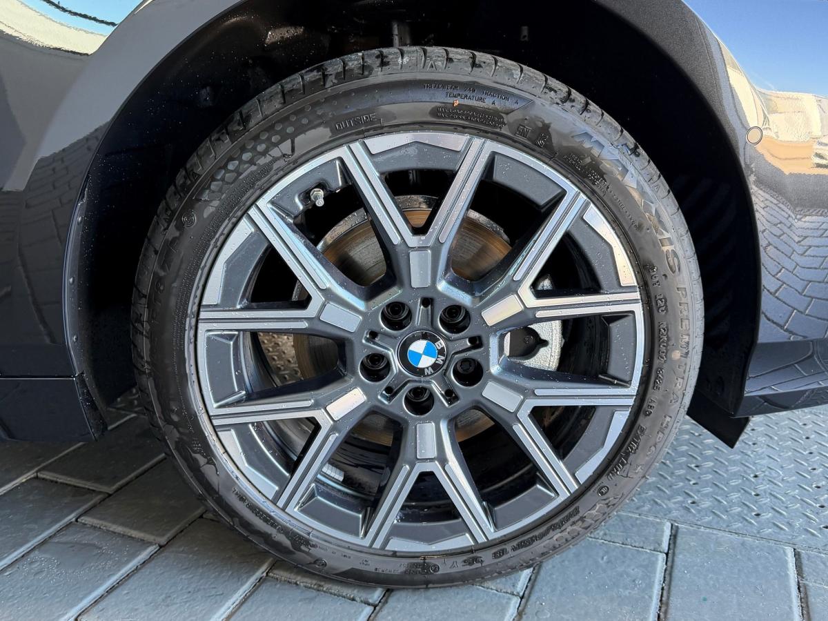 Originalaufnahme des Fahrzeugs Originalaufnahme des Fahrzeugs