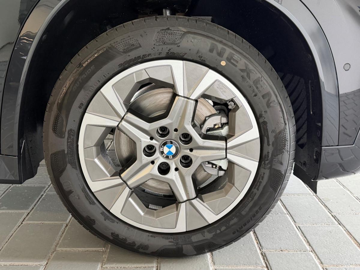 Originalaufnahme des Fahrzeugs Originalaufnahme des Fahrzeugs