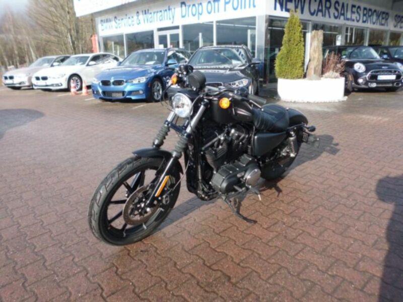 HARLEY DAVIDSON von vorne HARLEY DAVIDSON von vorne
