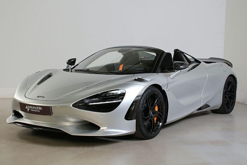 MCLAREN 750S in Silber von vorne MCLAREN 750S in Silber von vorne
