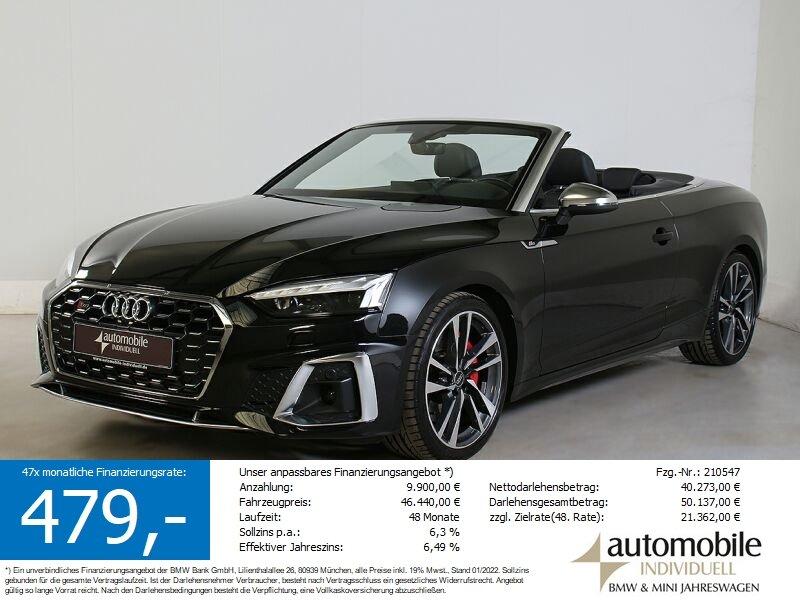 AUDI S5 in Schwarz von vorne