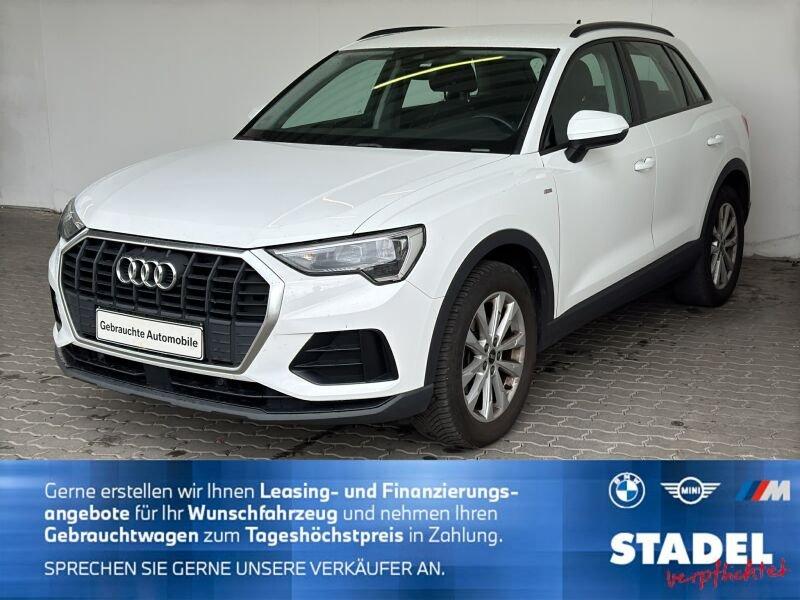 AUDI Q3 in Weiß von vorne