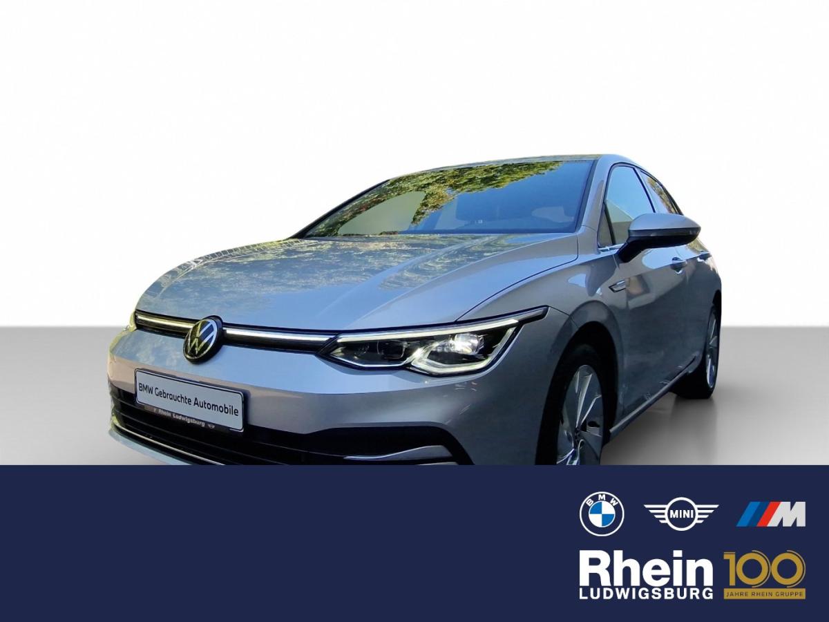 VW Golf in Silber von vorne