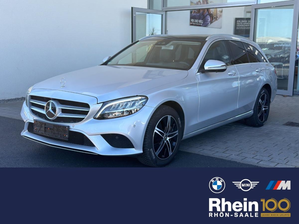 MERCEDES-BENZ C 220 in Silber von vorne