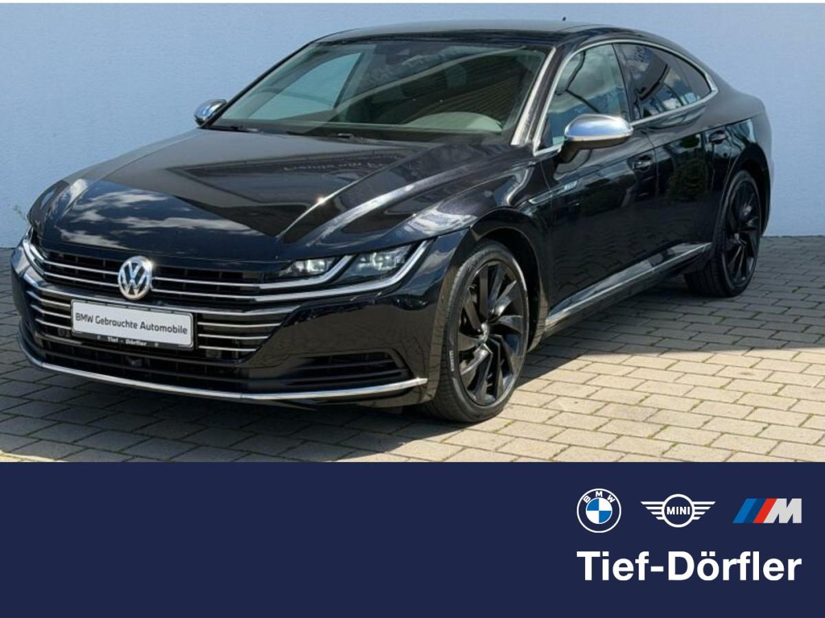 VW Arteon in Schwarz von vorne
