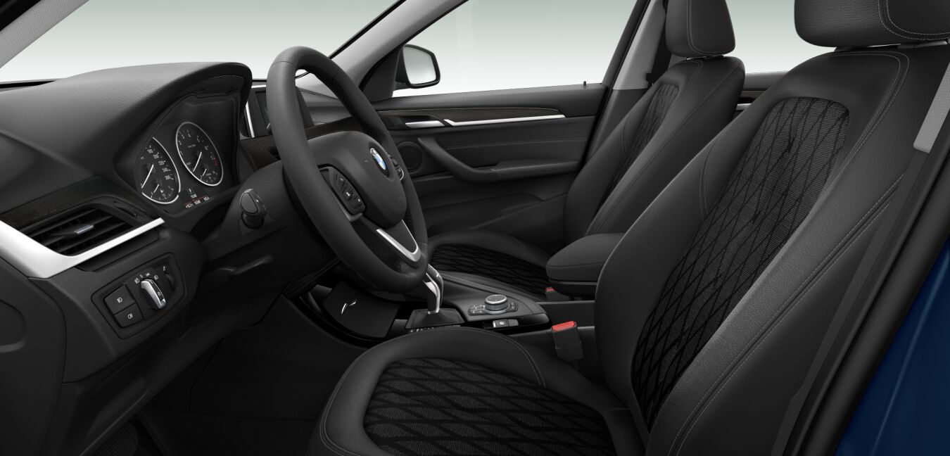 BMW BMW X im Innenraum seitlich BMW BMW X im Innenraum seitlich