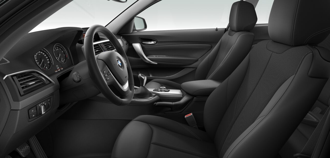 BMW BMW 2er im Innenraum seitlich