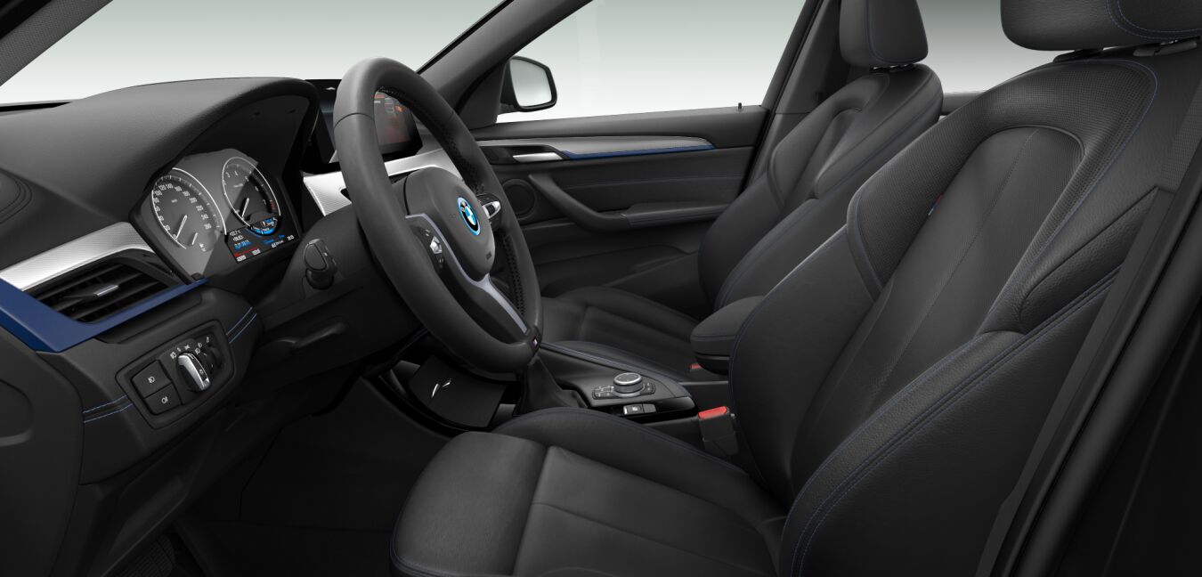 BMW BMW X im Innenraum seitlich BMW BMW X im Innenraum seitlich