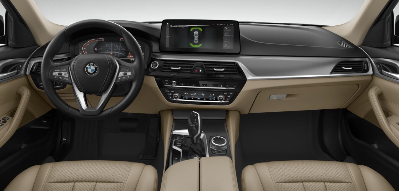 BMW BMW 5er im Innenraum von vorne BMW BMW 5er im Innenraum von vorne