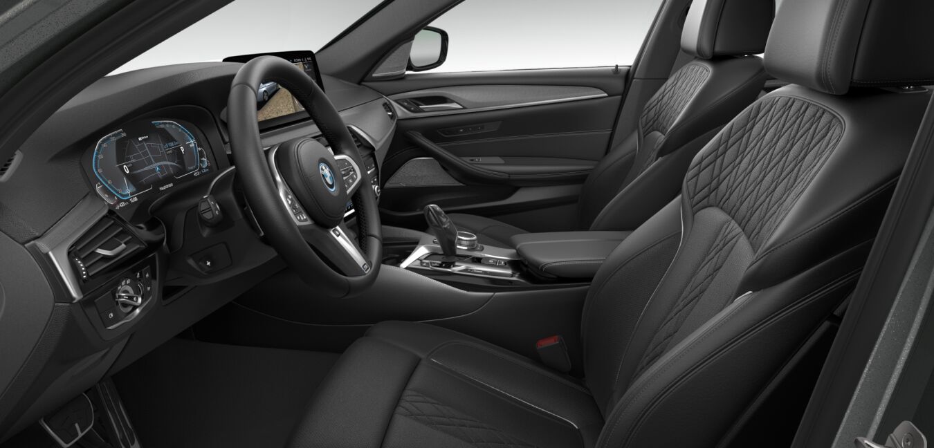BMW BMW 5er im Innenraum seitlich BMW BMW 5er im Innenraum seitlich