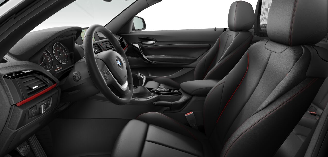 BMW BMW 2er im Innenraum seitlich BMW BMW 2er im Innenraum seitlich