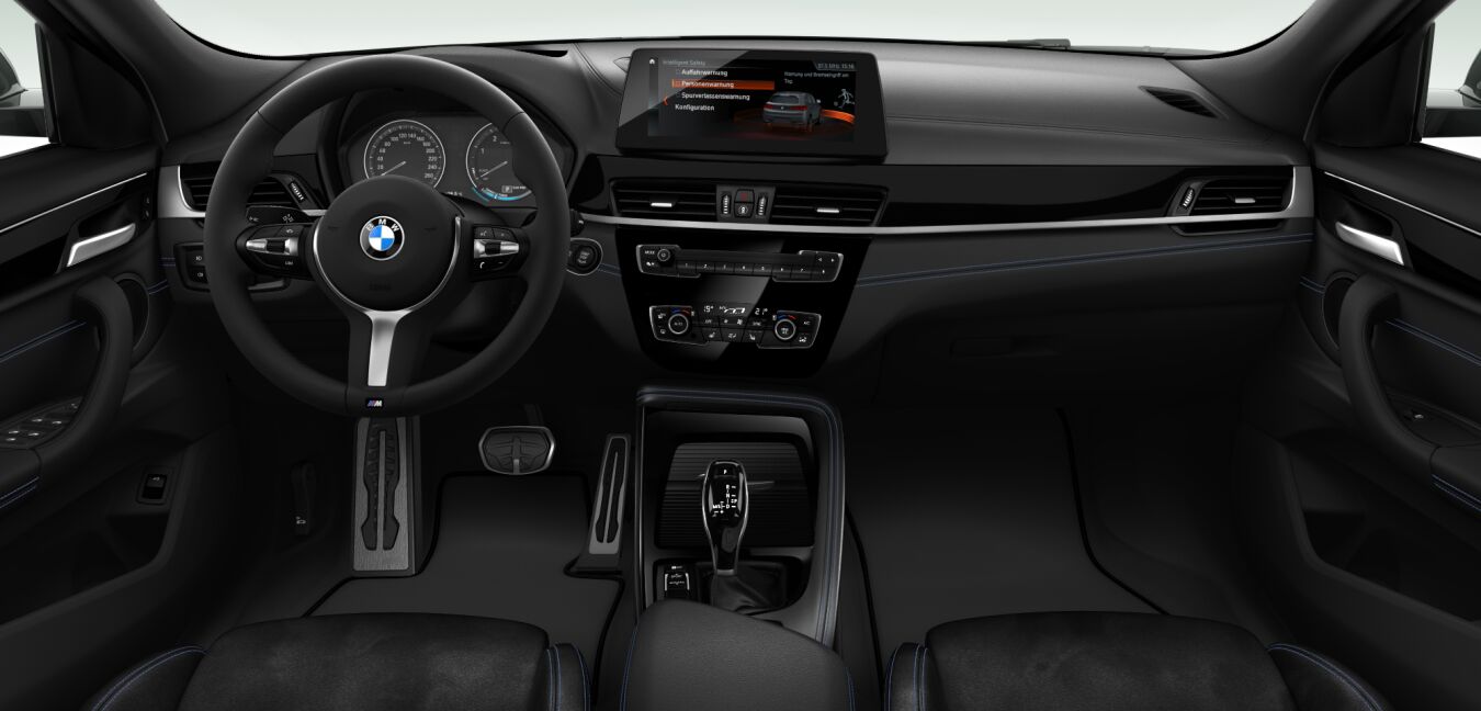 BMW BMW X im Innenraum von vorne
