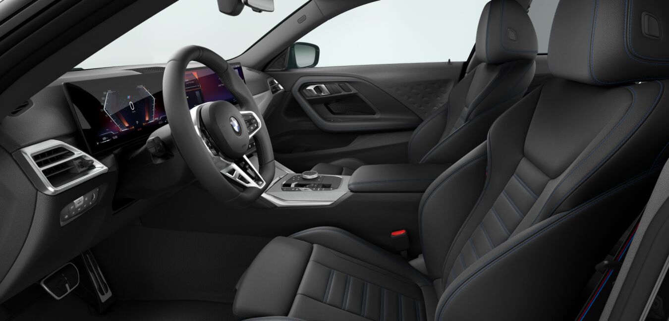 BMW BMW 2er im Innenraum seitlich BMW BMW 2er im Innenraum seitlich