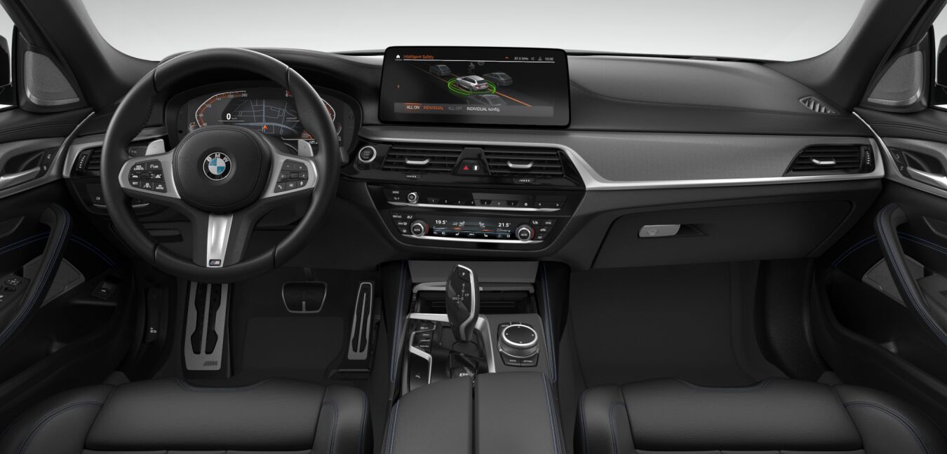 BMW BMW 5er im Innenraum von vorne BMW BMW 5er im Innenraum von vorne