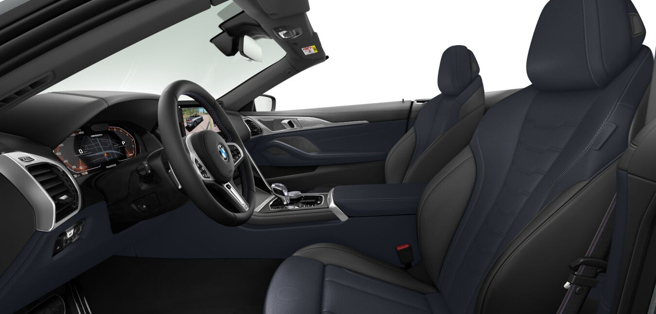 BMW BMW 8er im Innenraum seitlich BMW BMW 8er im Innenraum seitlich