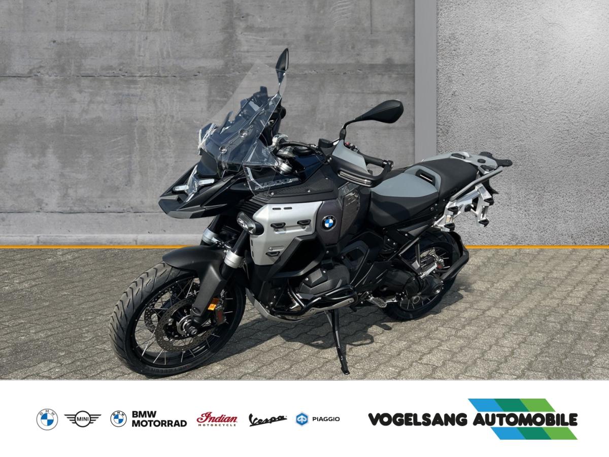 BMW R 1300 GS Adventure in Schwarz von vorne BMW R 1300 GS Adventure in Schwarz von vorne