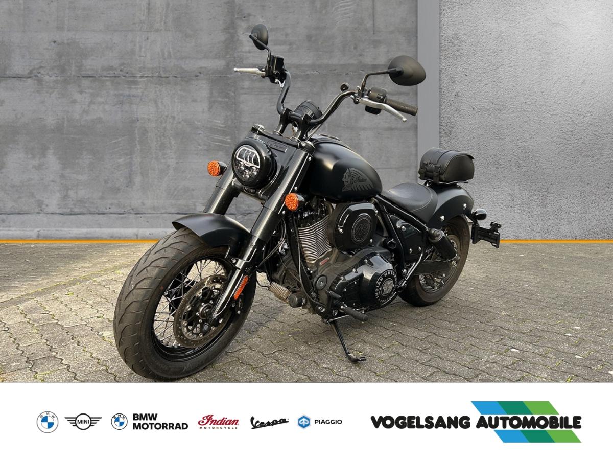 INDIAN Chief Bobber in Schwarz von vorne INDIAN Chief Bobber in Schwarz von vorne