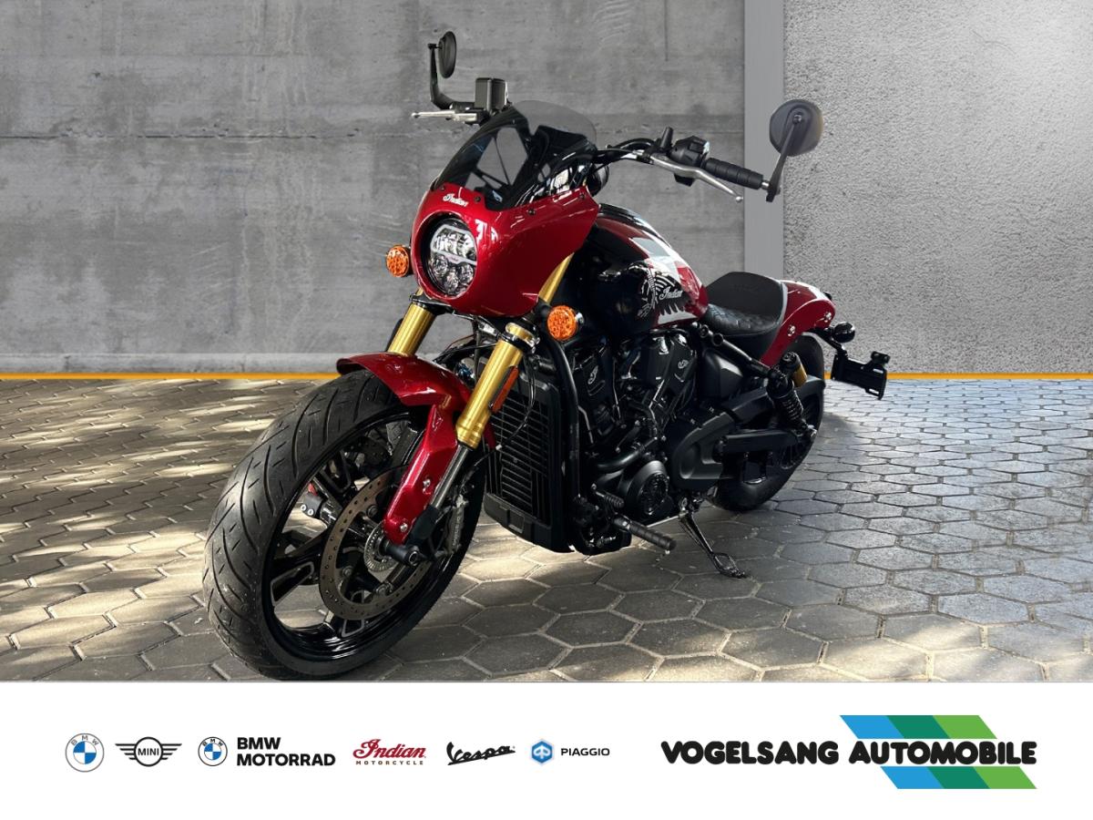 INDIAN Scout in Rot von vorne INDIAN Scout in Rot von vorne