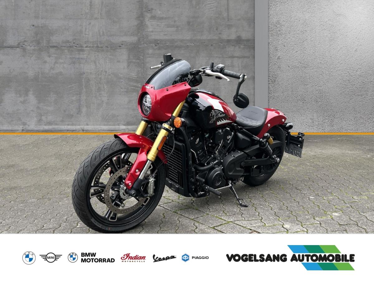 INDIAN Scout in Rot von vorne INDIAN Scout in Rot von vorne