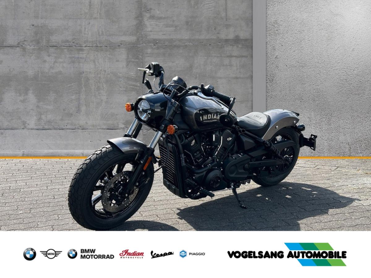 INDIAN Scout in Grau von vorne INDIAN Scout in Grau von vorne