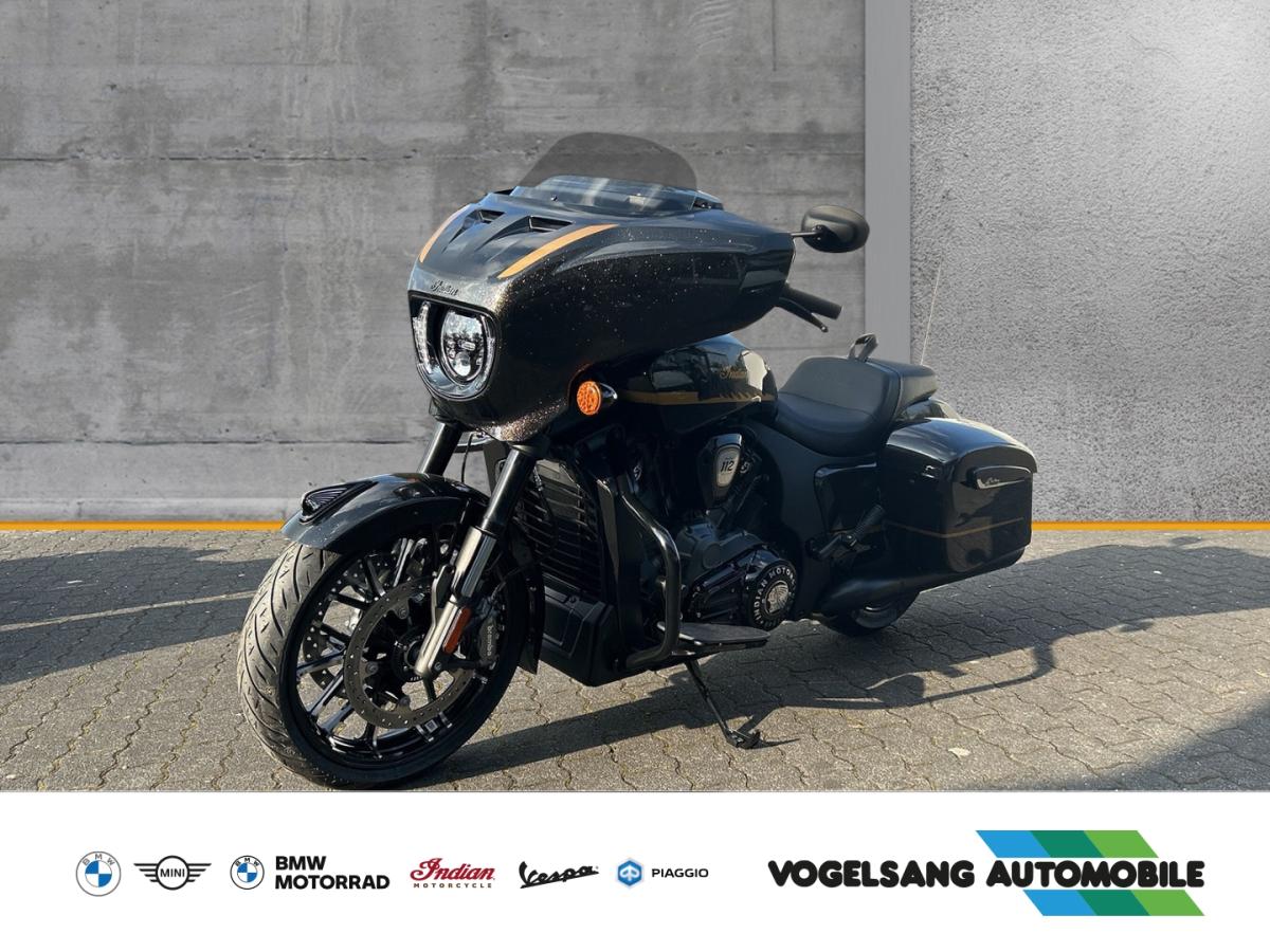 INDIAN Chieftain Powerplus Dark Horse in Schwarz von vorne INDIAN Chieftain Powerplus Dark Horse in Schwarz von vorne