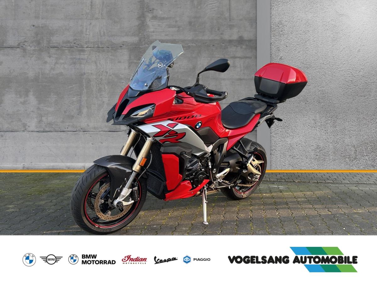 BMW S 1000 XR in Rot von vorne BMW S 1000 XR in Rot von vorne