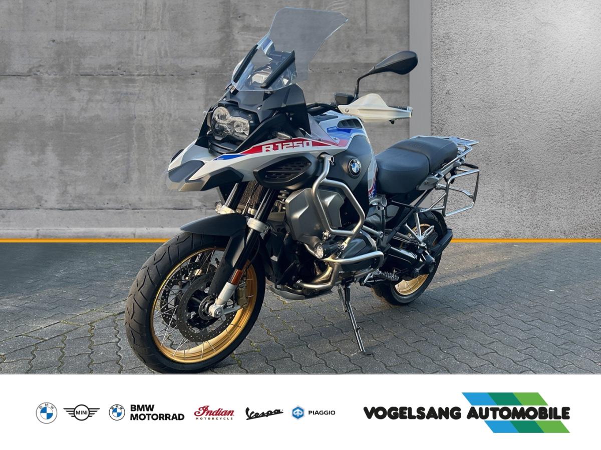 BMW R 1250 GS Adventure in Weiß von vorne BMW R 1250 GS Adventure in Weiß von vorne