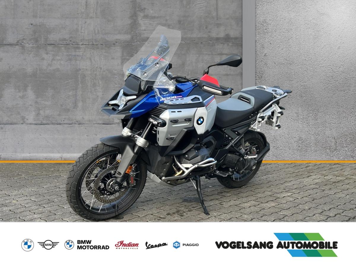 BMW R 1300 GS Adventure in Blau von vorne BMW R 1300 GS Adventure in Blau von vorne
