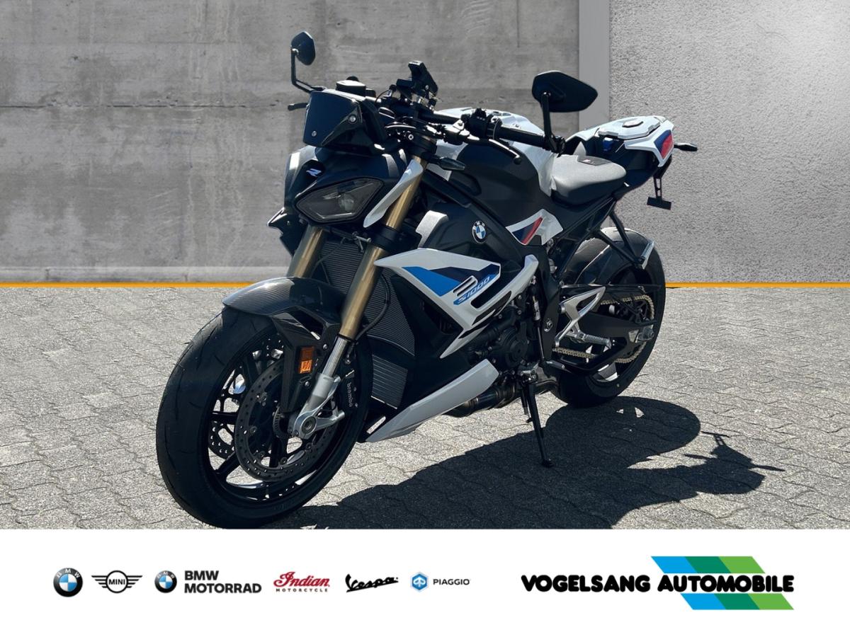 BMW S 1000 R in Weiß von vorne BMW S 1000 R in Weiß von vorne