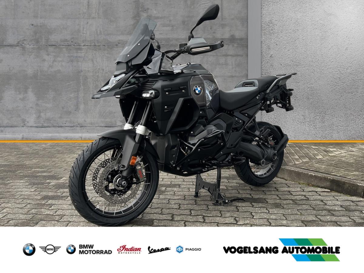 BMW R 1300 GS Adventure in Schwarz von vorne BMW R 1300 GS Adventure in Schwarz von vorne