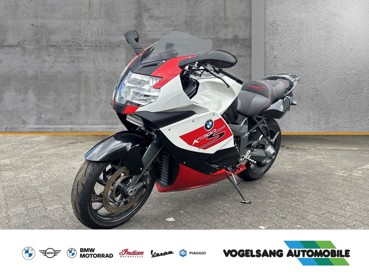 BMW K 1300 S in Weiß von vorne BMW K 1300 S in Weiß von vorne