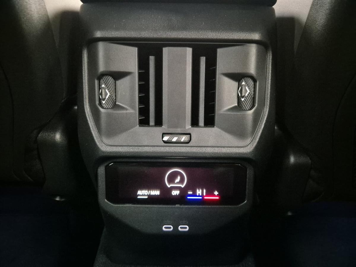 Originalaufnahme des Fahrzeugs Originalaufnahme des Fahrzeugs