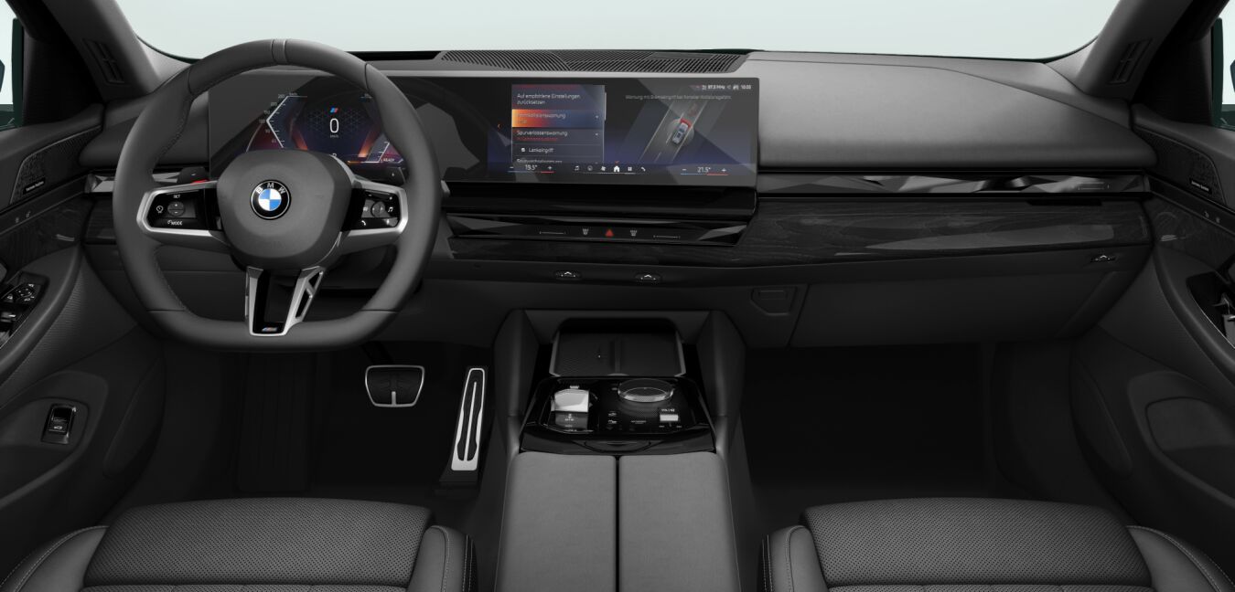 BMW BMW 5er im Innenraum von vorne