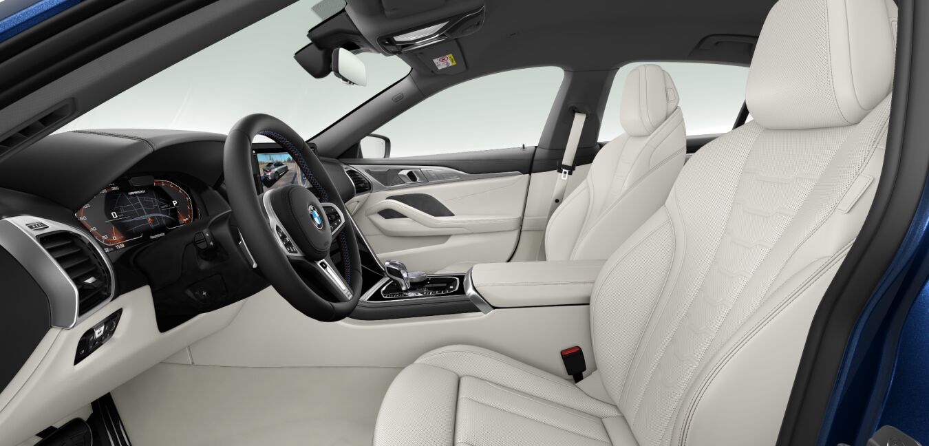 BMW BMW 8er im Innenraum seitlich BMW BMW 8er im Innenraum seitlich