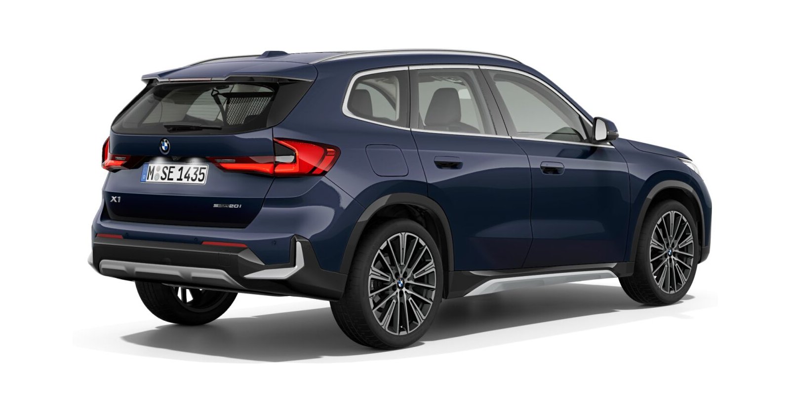 BMW BMW X in Blau von hinten
