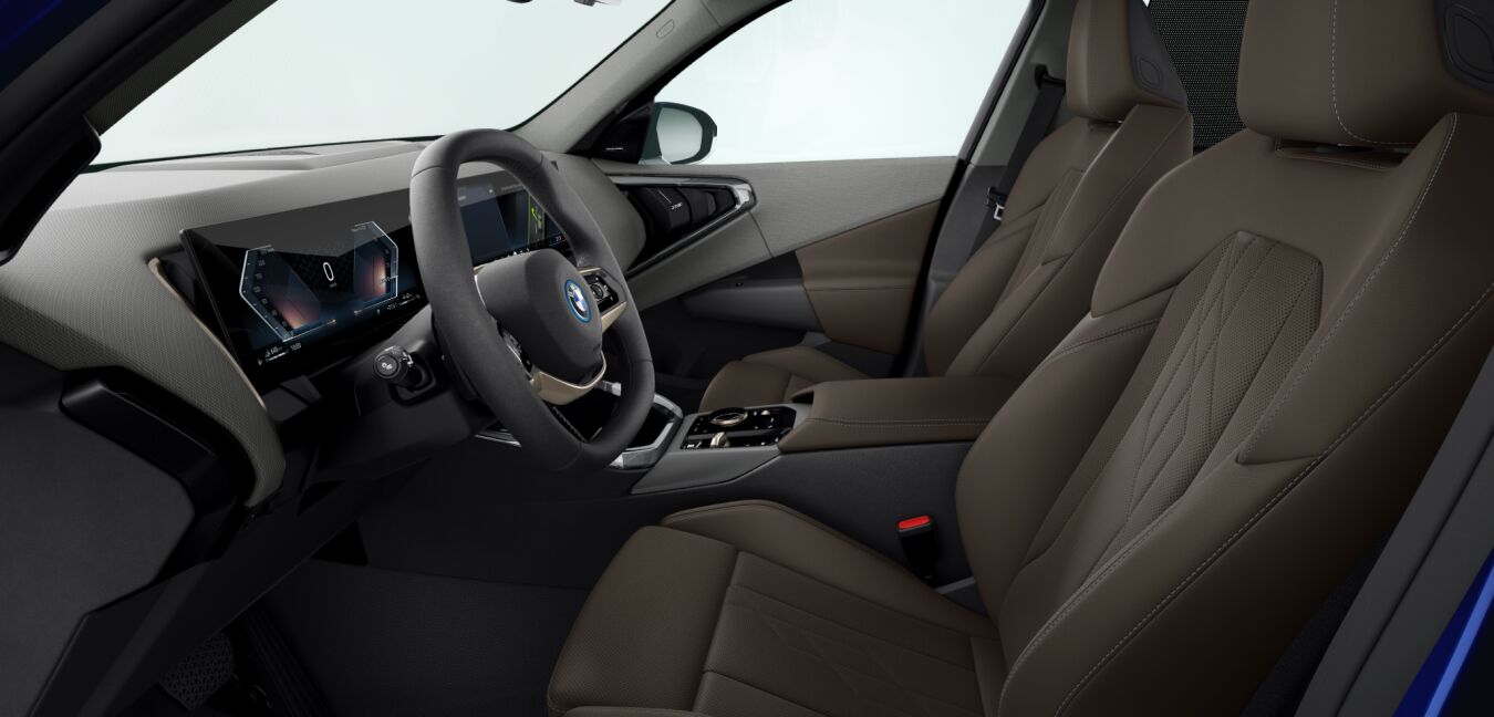 BMW BMW X im Innenraum seitlich