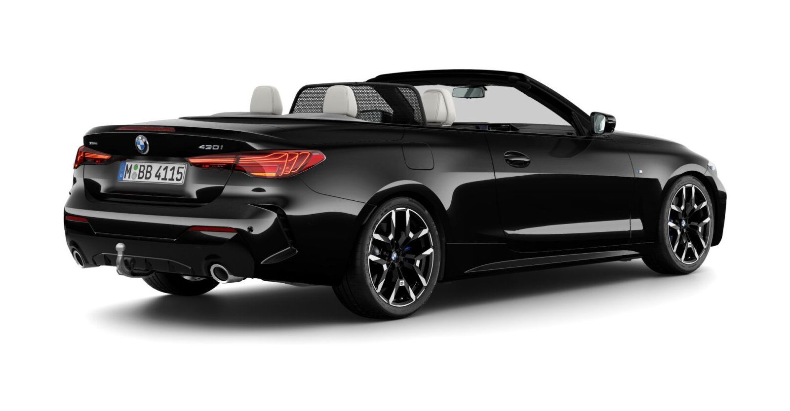 BMW BMW 4er in Schwarz von hinten