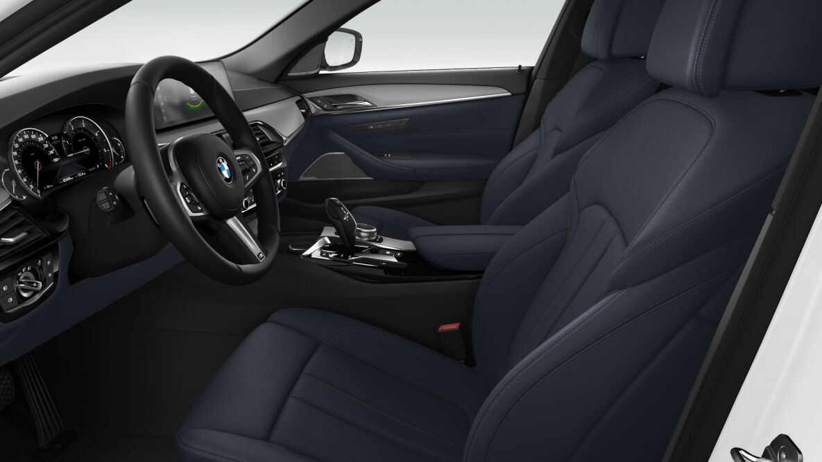 BMW BMW 5er im Innenraum seitlich BMW BMW 5er im Innenraum seitlich
