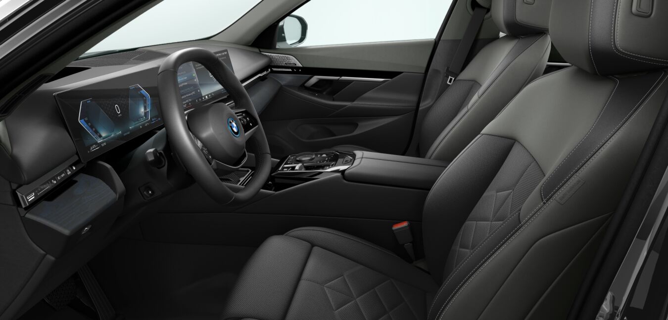 BMW BMW 5er im Innenraum seitlich BMW BMW 5er im Innenraum seitlich