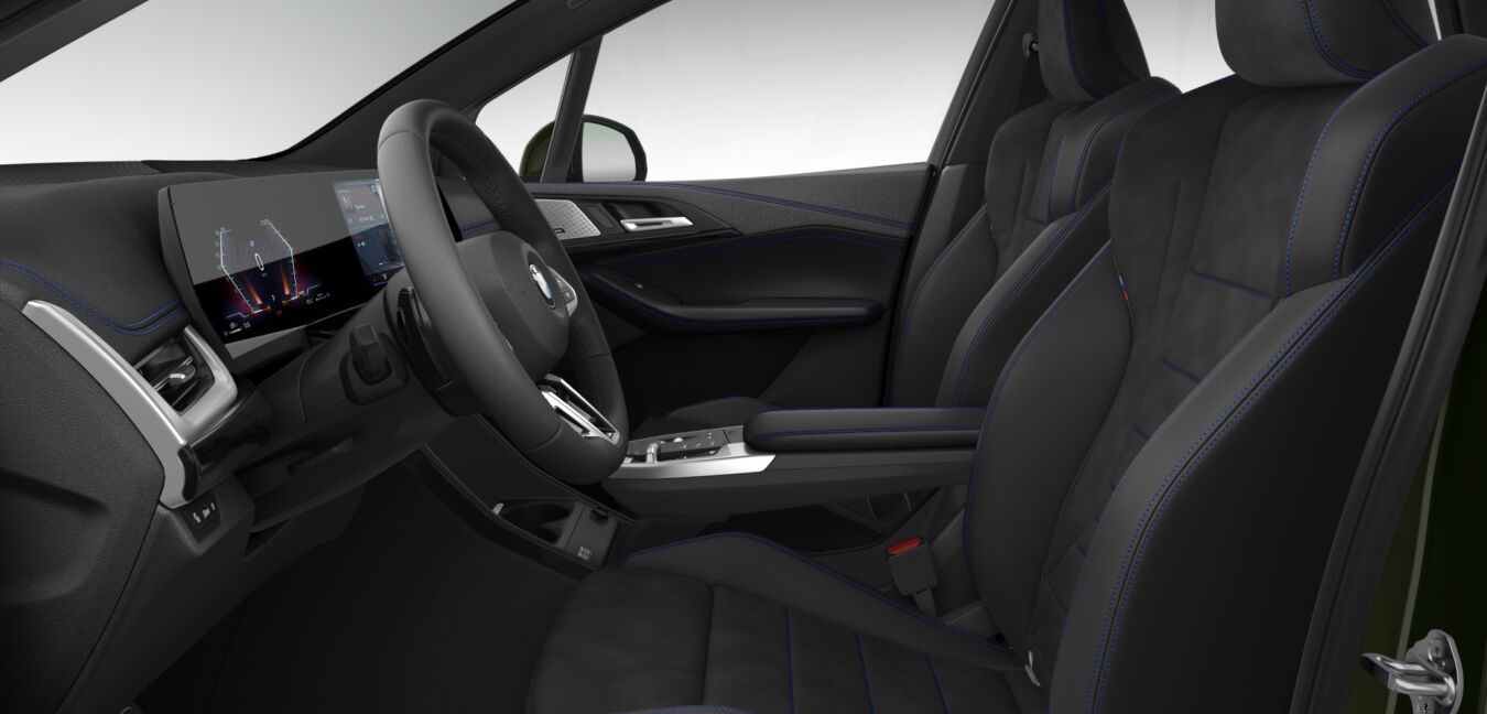 BMW BMW 2er im Innenraum seitlich BMW BMW 2er im Innenraum seitlich
