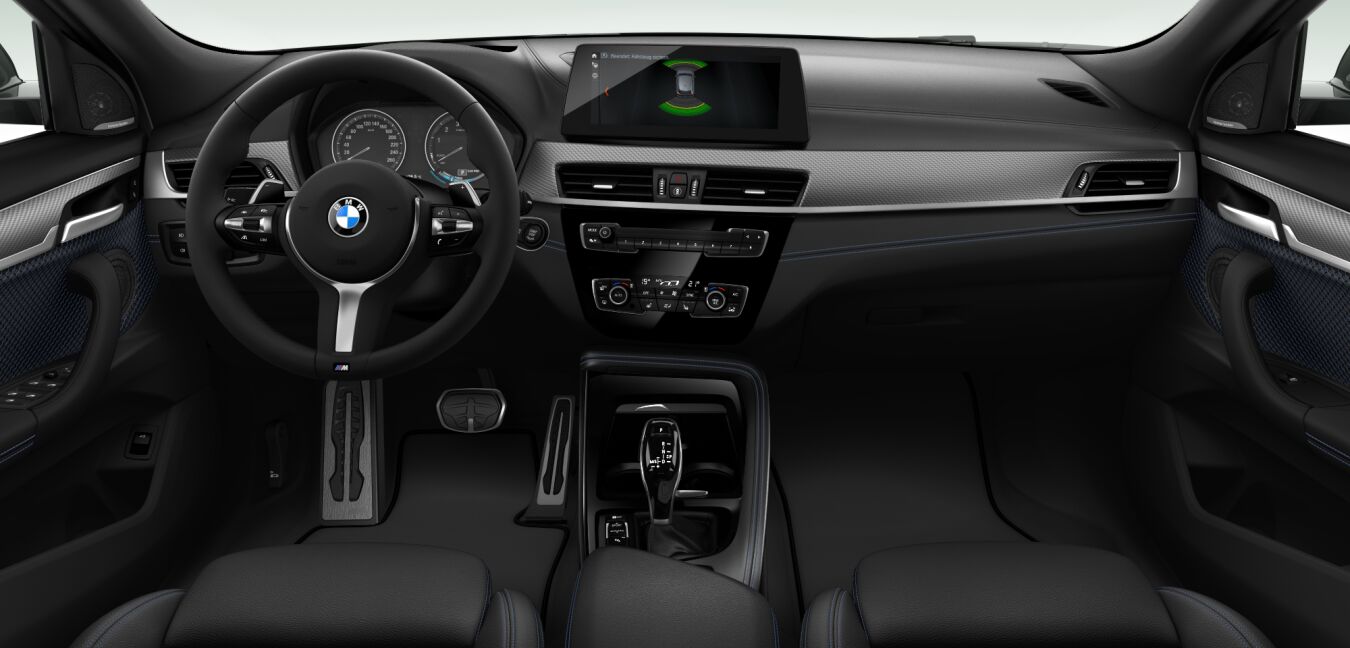 BMW BMW X im Innenraum von vorne