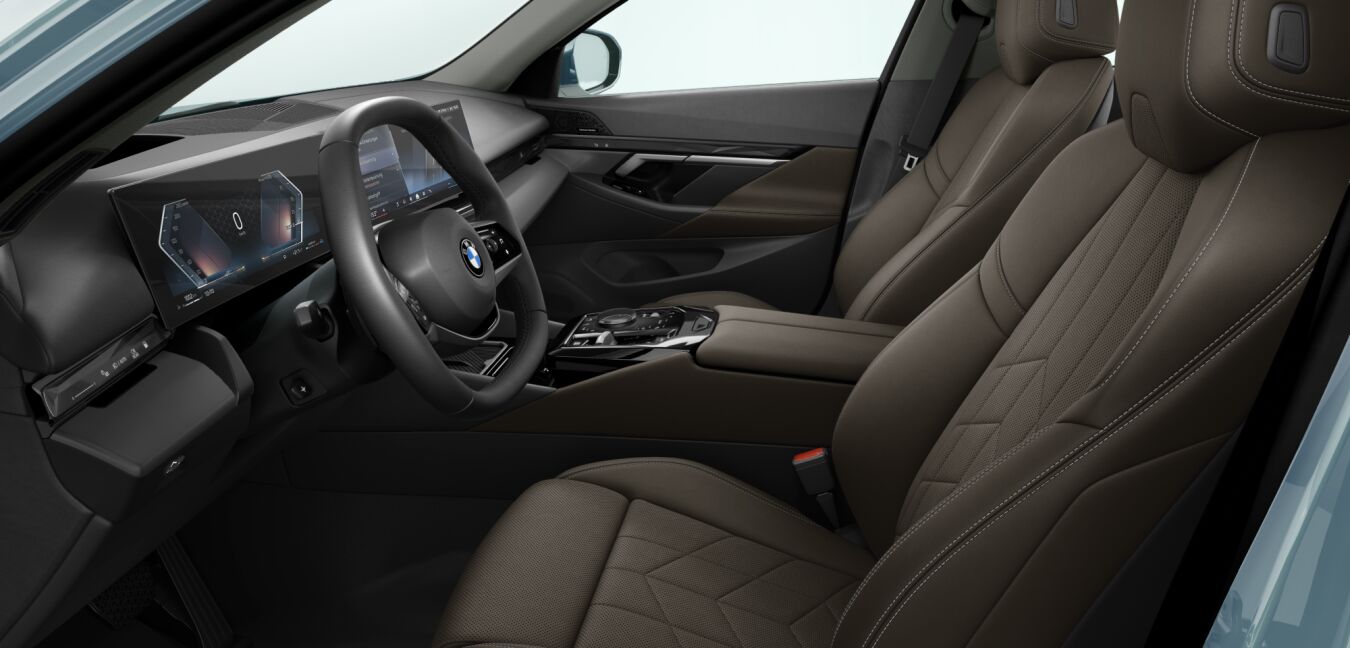 BMW BMW 5er im Innenraum seitlich BMW BMW 5er im Innenraum seitlich