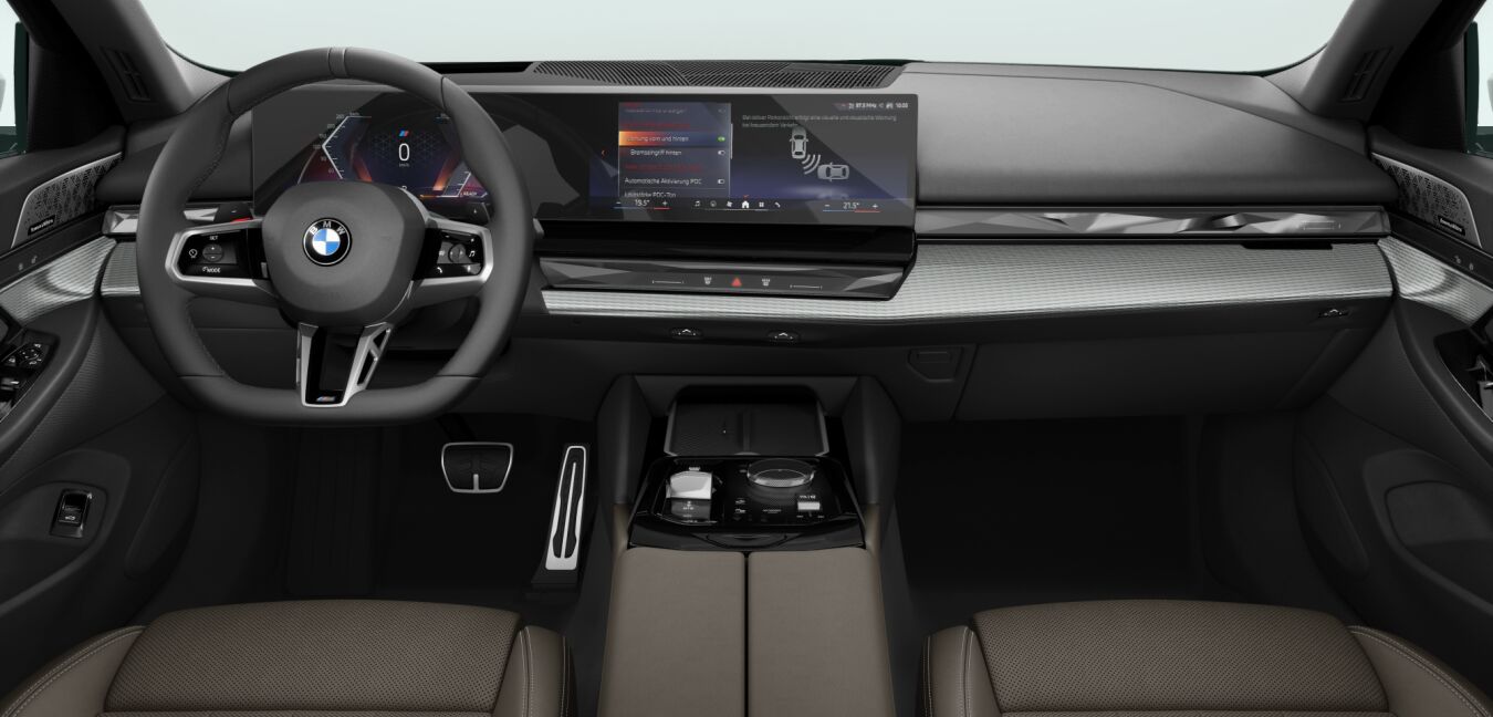 BMW BMW 5er im Innenraum von vorne