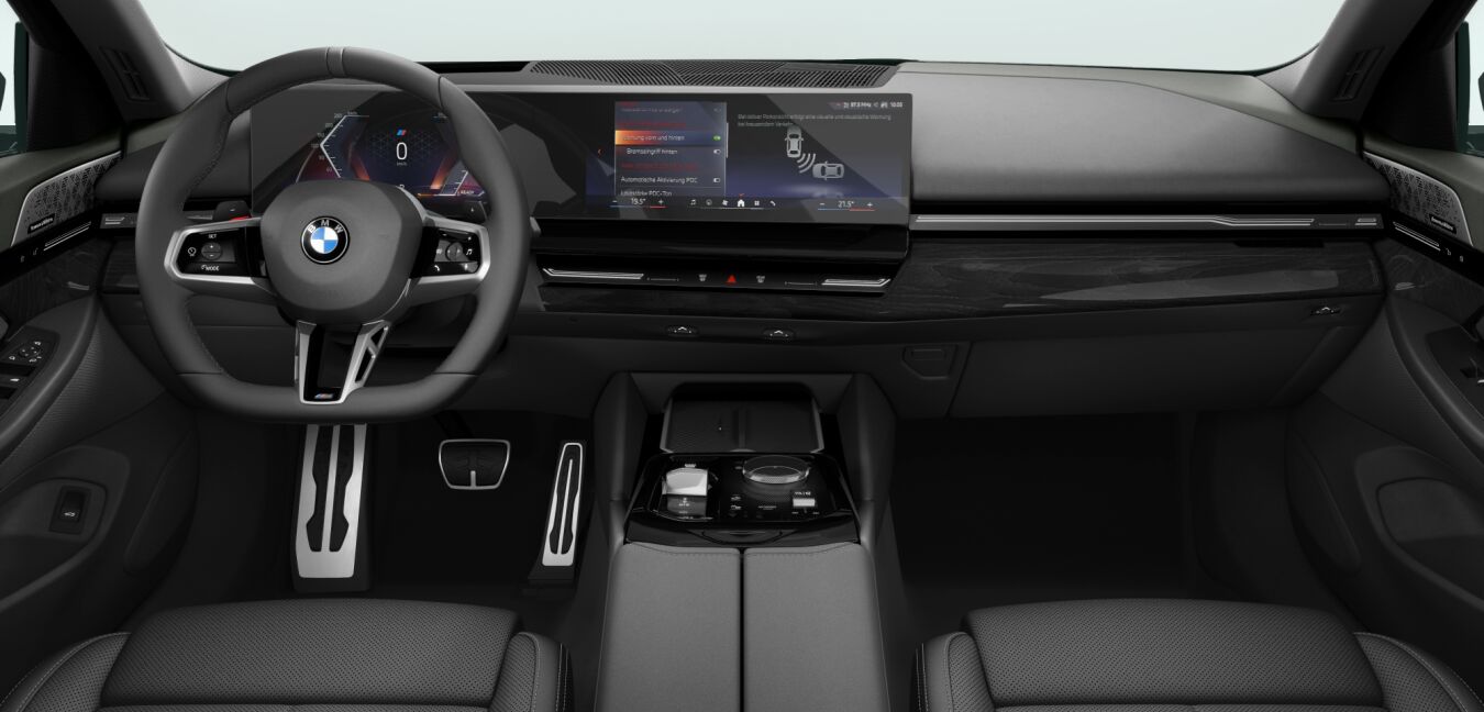 BMW BMW 5er im Innenraum von vorne BMW BMW 5er im Innenraum von vorne