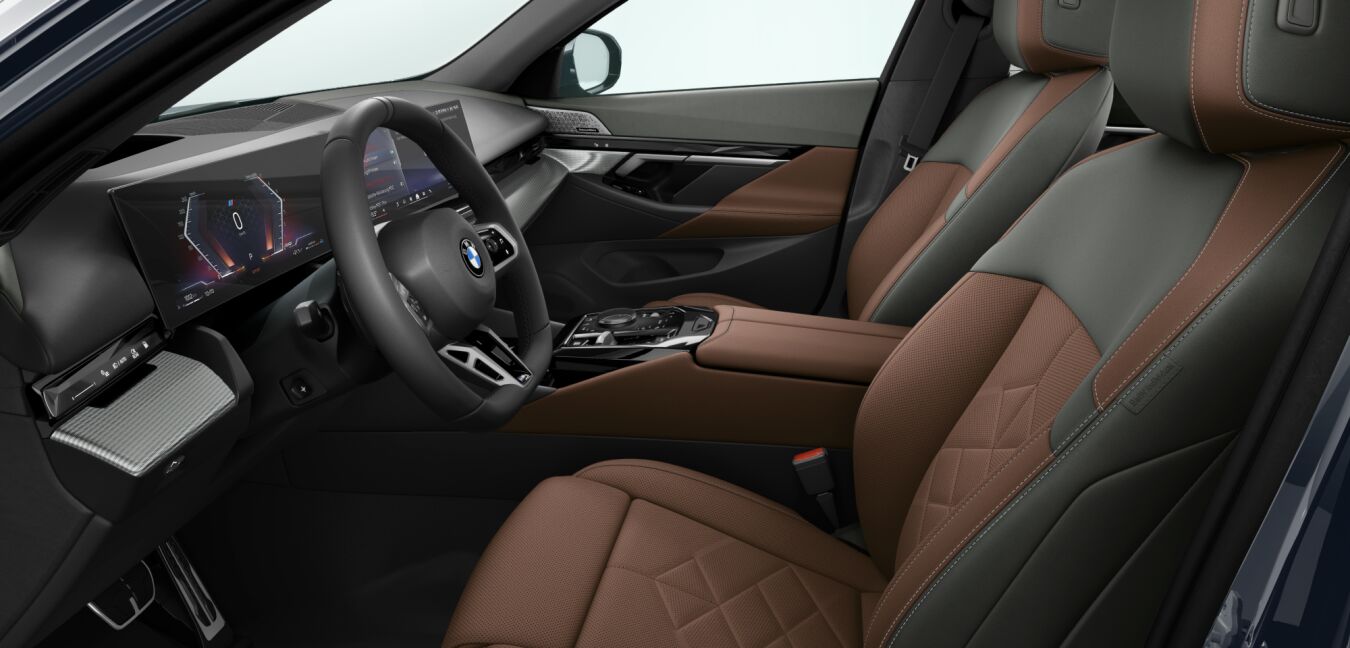 BMW BMW 5er im Innenraum seitlich BMW BMW 5er im Innenraum seitlich
